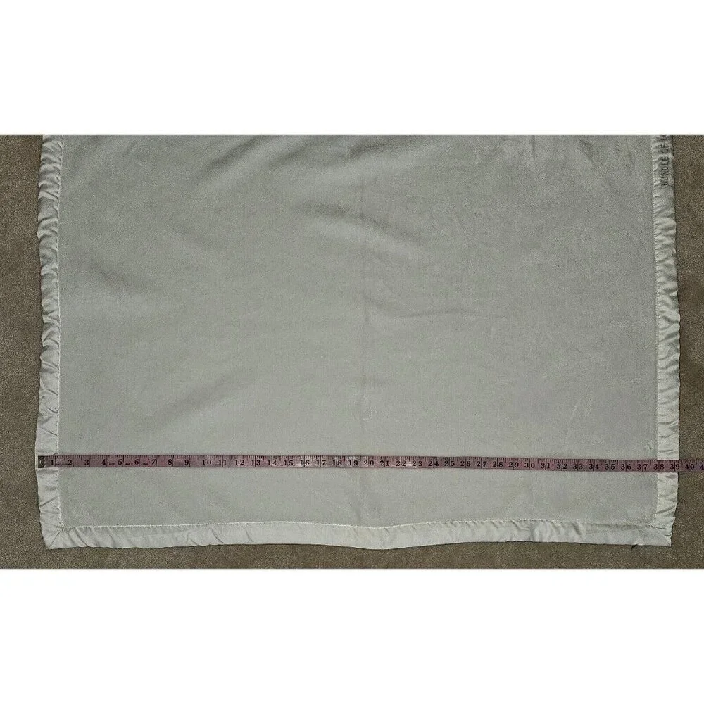 Carter's Bundle of Love White Fleece Baby Blanket Satin Trim 28x39